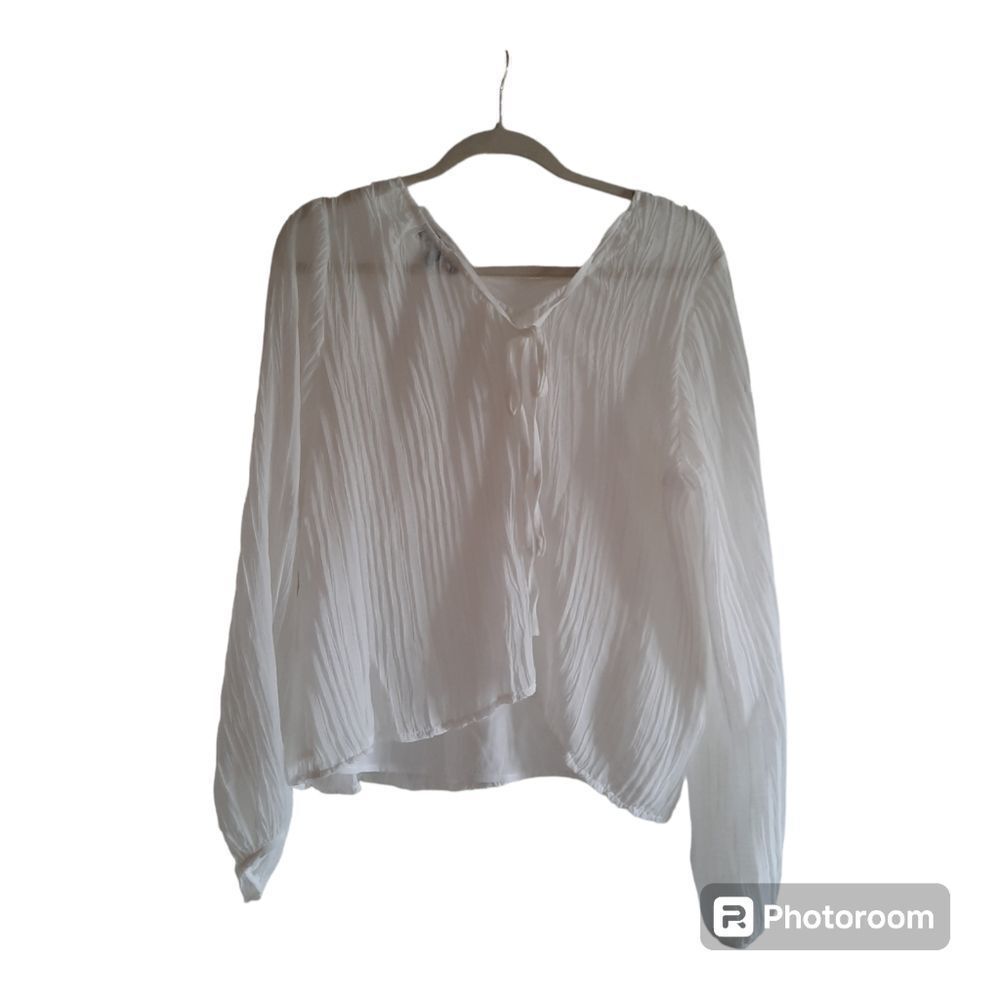 Lulu's Upscale Moment Ivory Chiffon Pleated Balloon Sleeve Top